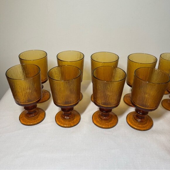Ravenhead Siesta Amber Textured Goblets Wine Glass 1970s 8 larger5 small - Picture 2 of 12